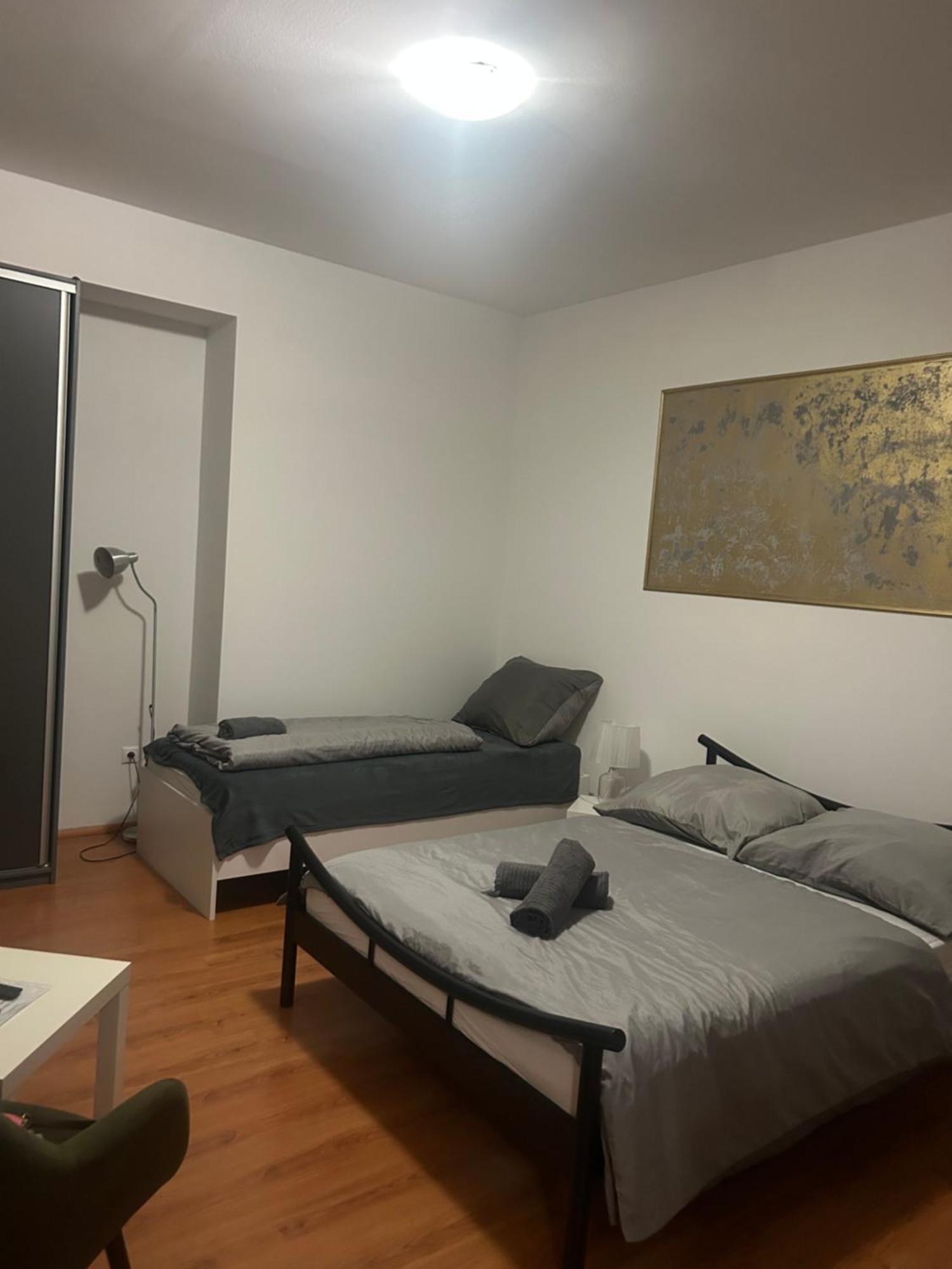 Plaza De Luxe Lägenhet Bratislava Exteriör bild